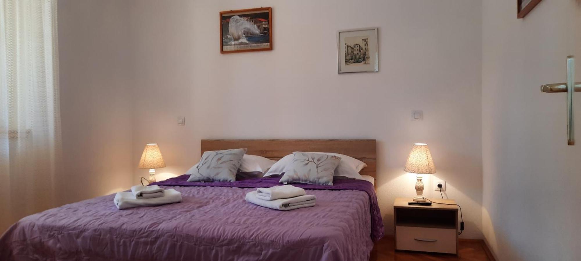 Apartments Villa Beba Komiza Bagian luar foto